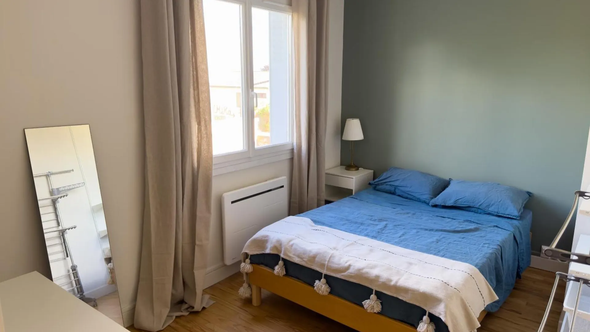 Апартаменты Familial Et Confortable Тулуза Франция